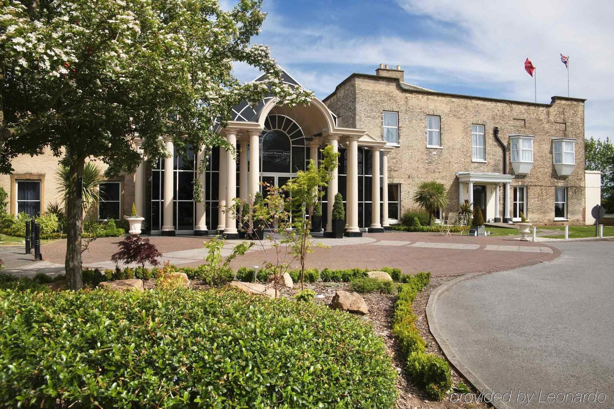 Mercure York Fairfield Manor Hotel Exterior foto